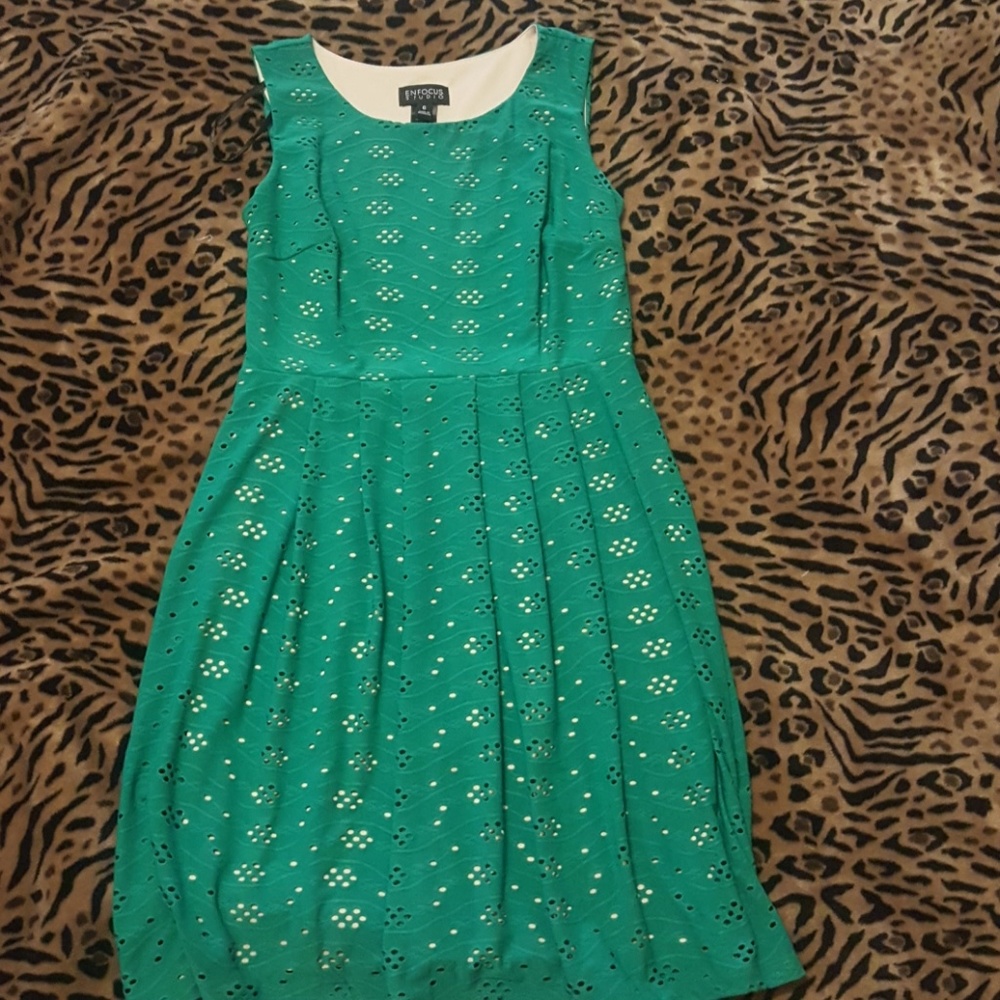 Women's size 6 summer dress